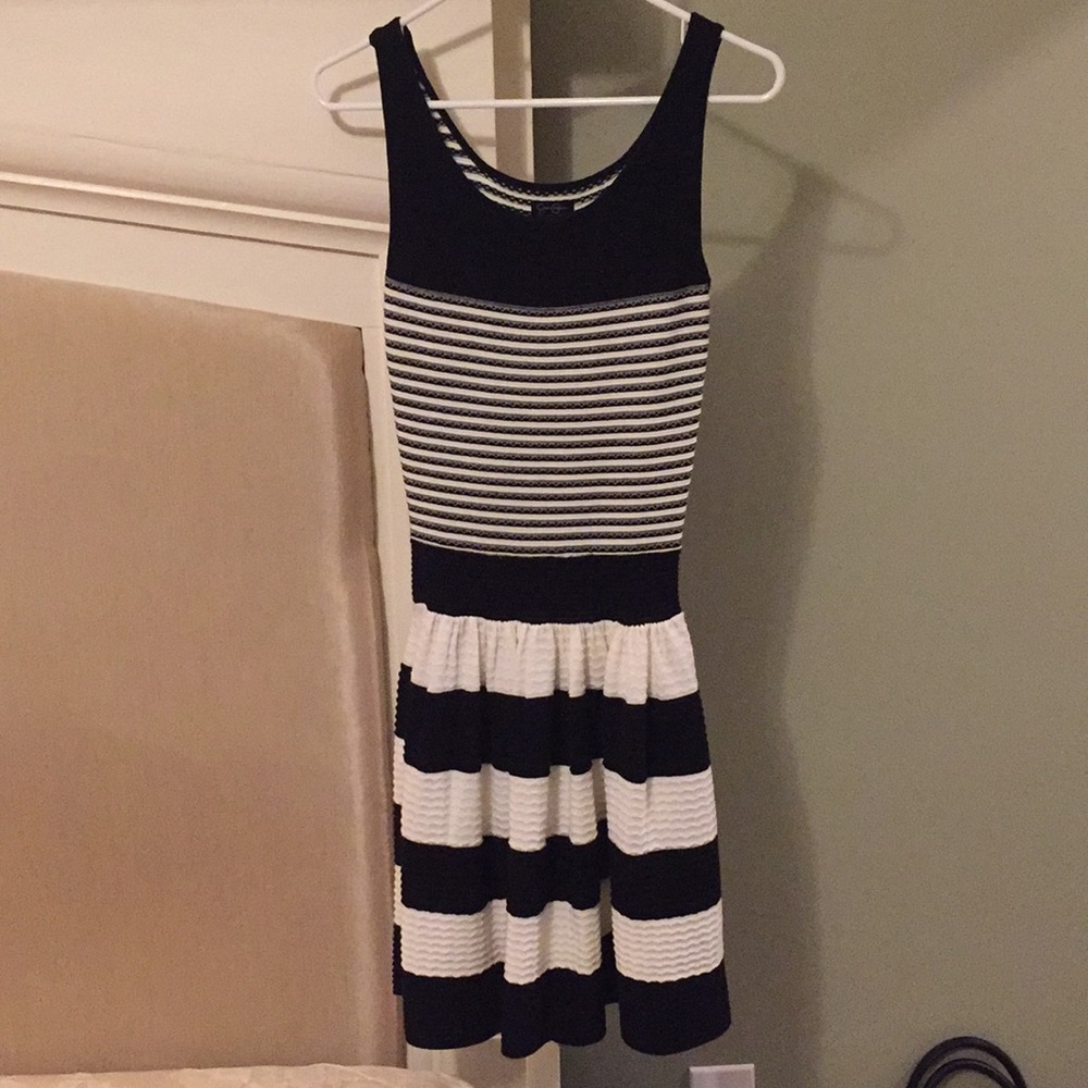 Jessica Simpson Dress XS